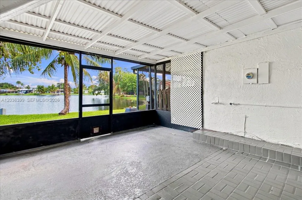 8902 Palm Tree Ln #8902 Pembroke Pines, FL 33024