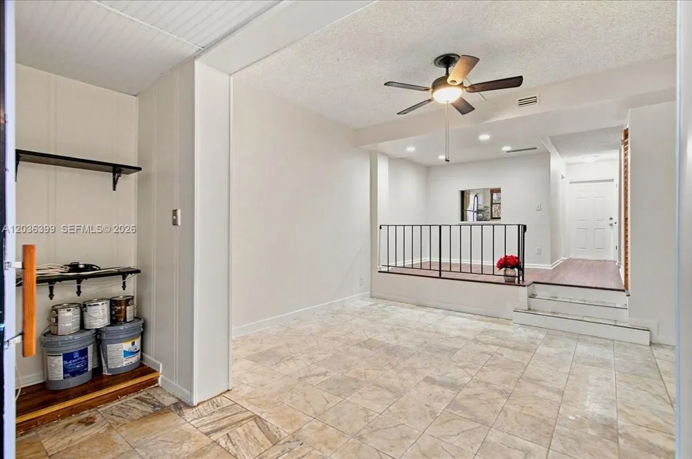 8902 Palm Tree Ln #8902 Pembroke Pines, FL 33024