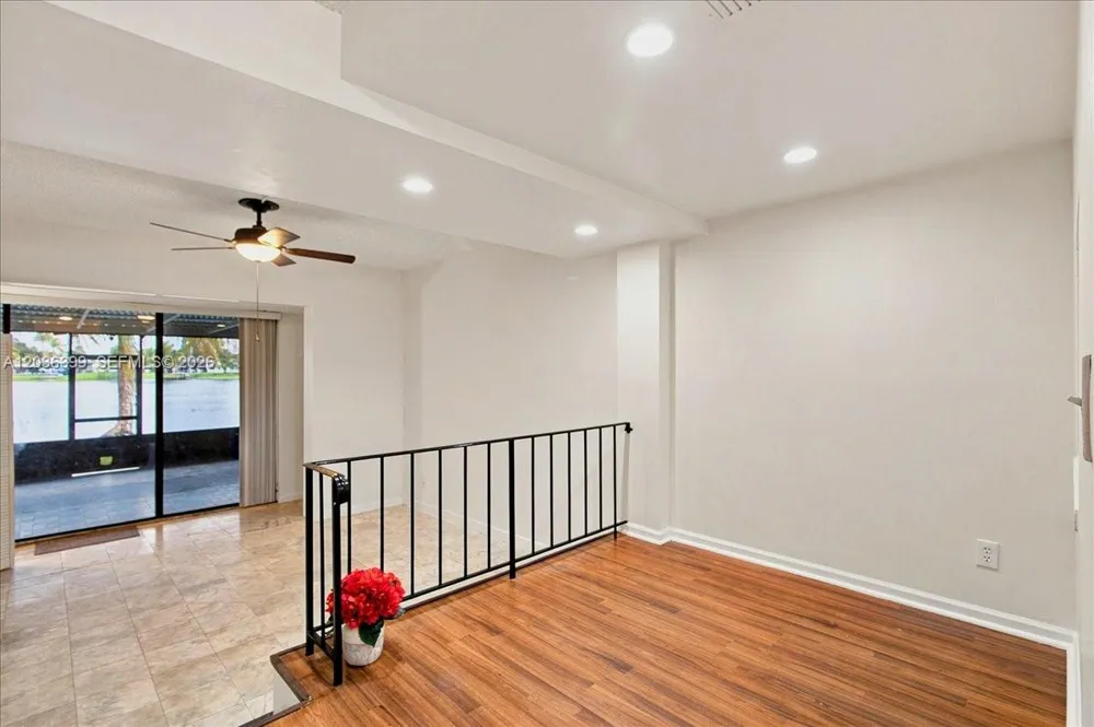 8902 Palm Tree Ln #8902 Pembroke Pines, FL 33024