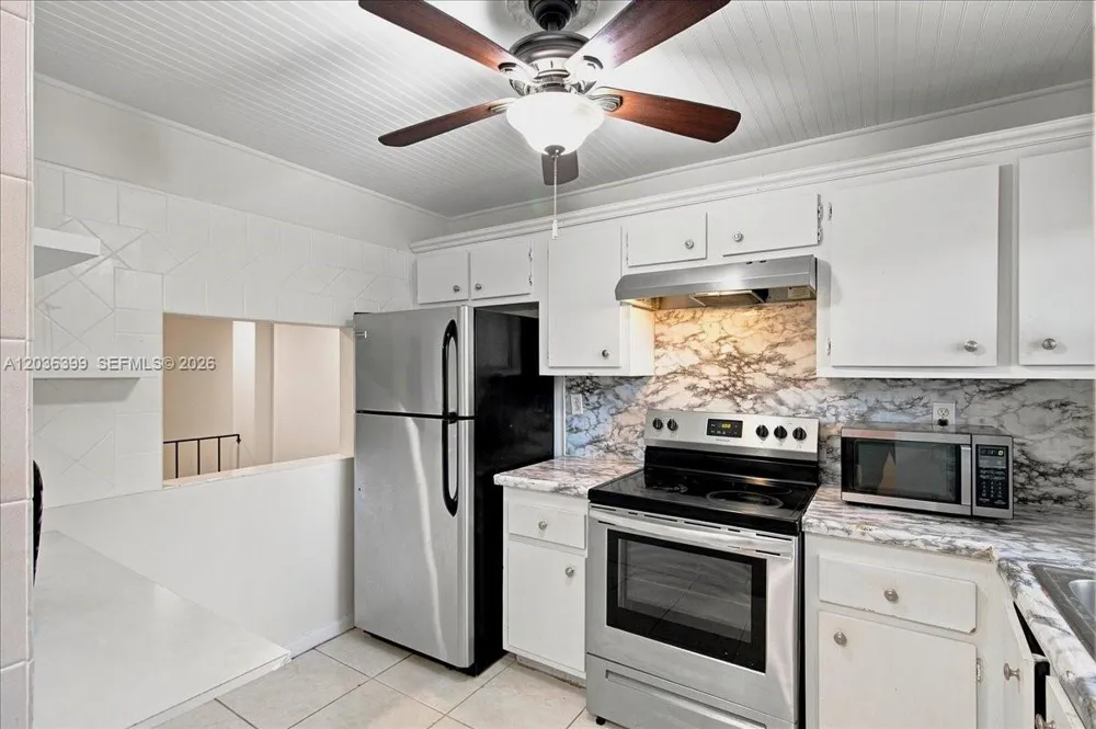 8902 Palm Tree Ln #8902 Pembroke Pines, FL 33024