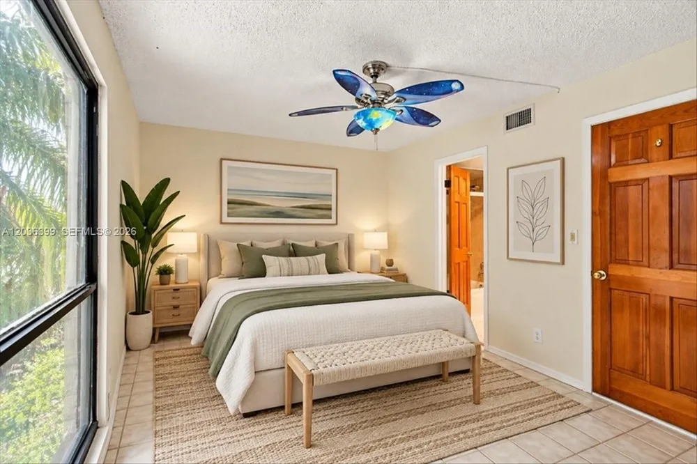 8902 Palm Tree Ln #8902 Pembroke Pines, FL 33024