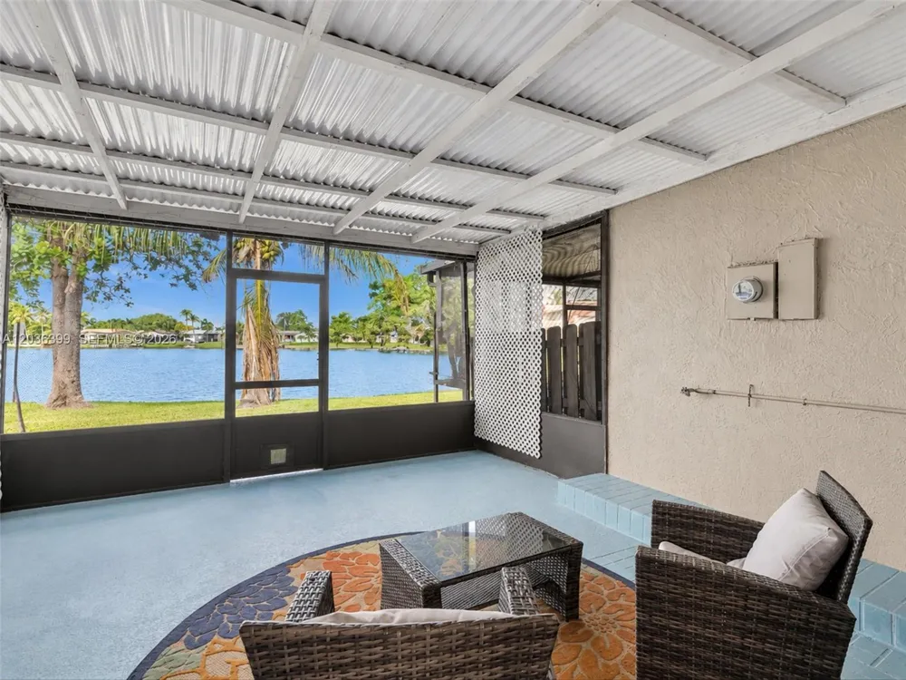 8902 Palm Tree Ln #8902 Pembroke Pines, FL 33024
