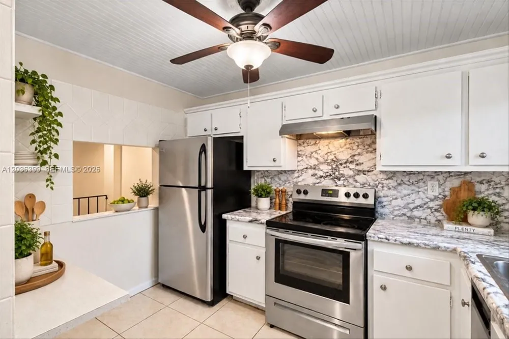 8902 Palm Tree Ln #8902 Pembroke Pines, FL 33024