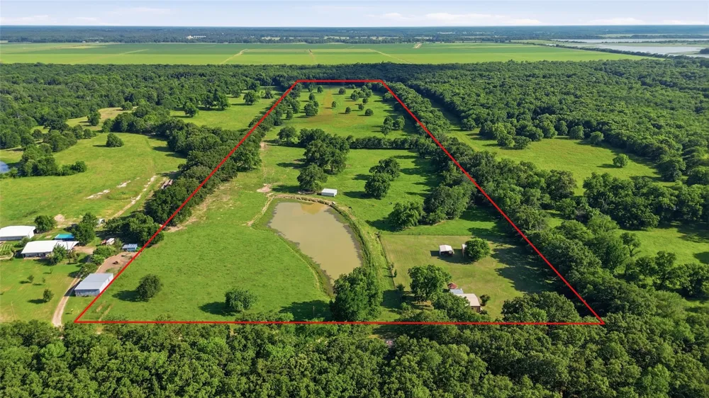 500 County Road 1300 Lake Creek, TX 75450