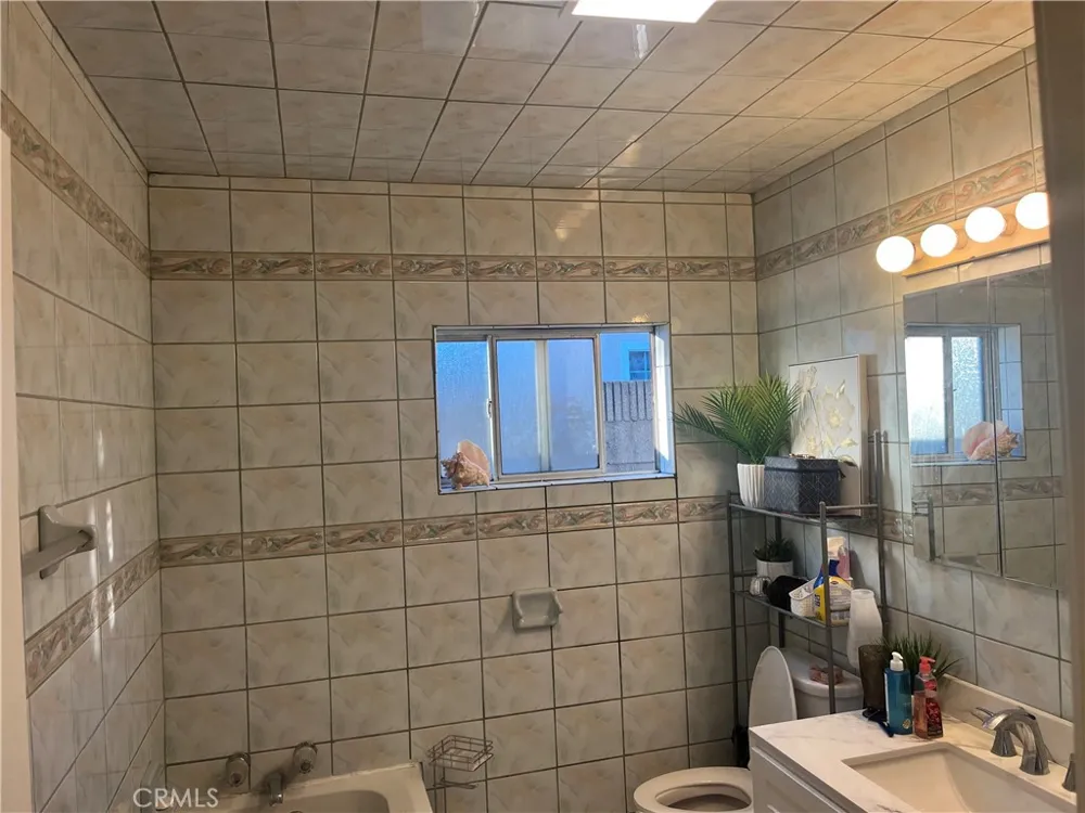 531 S Bonnie Beach Los Angeles, CA 90063