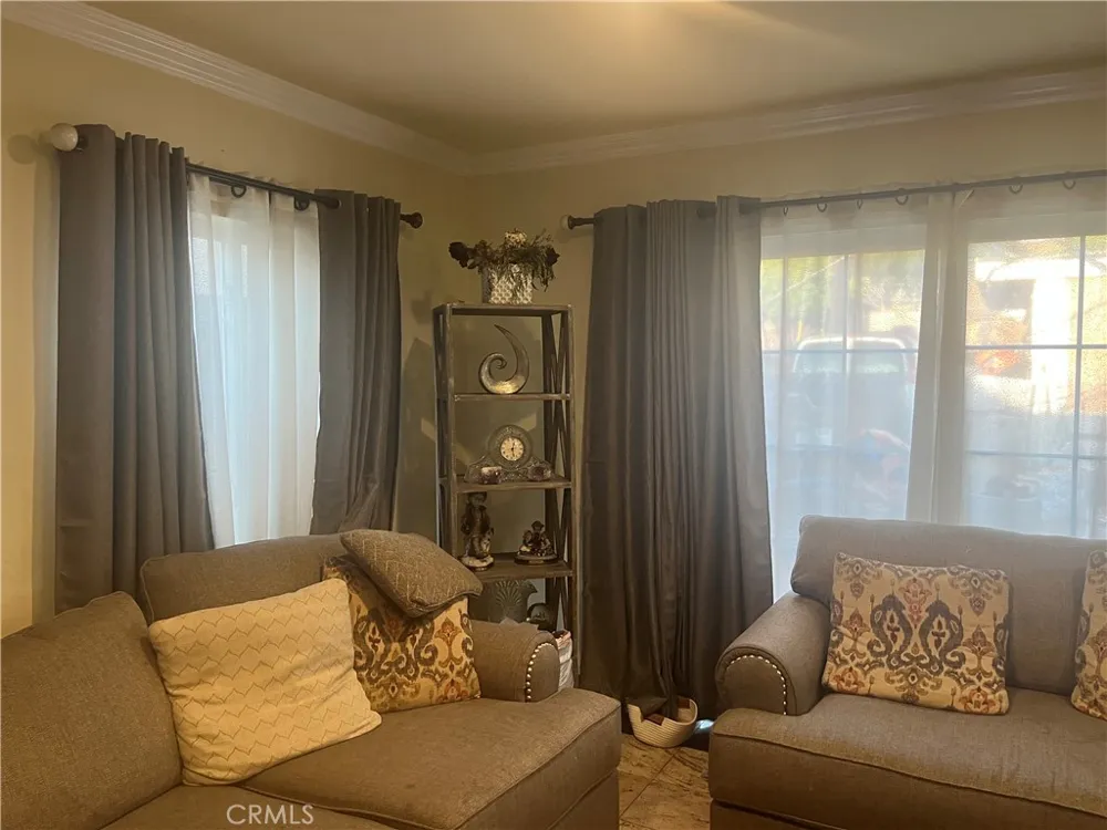 531 S Bonnie Beach Los Angeles, CA 90063