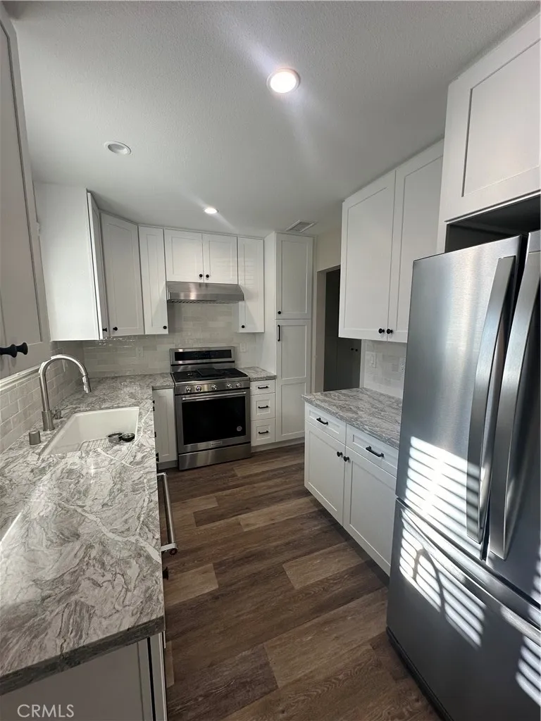514 E Chalynn Circle Orange, CA 92866