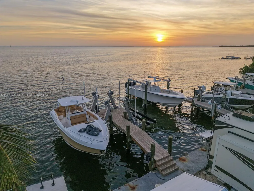325 Calusa St Key Largo, FL 33037