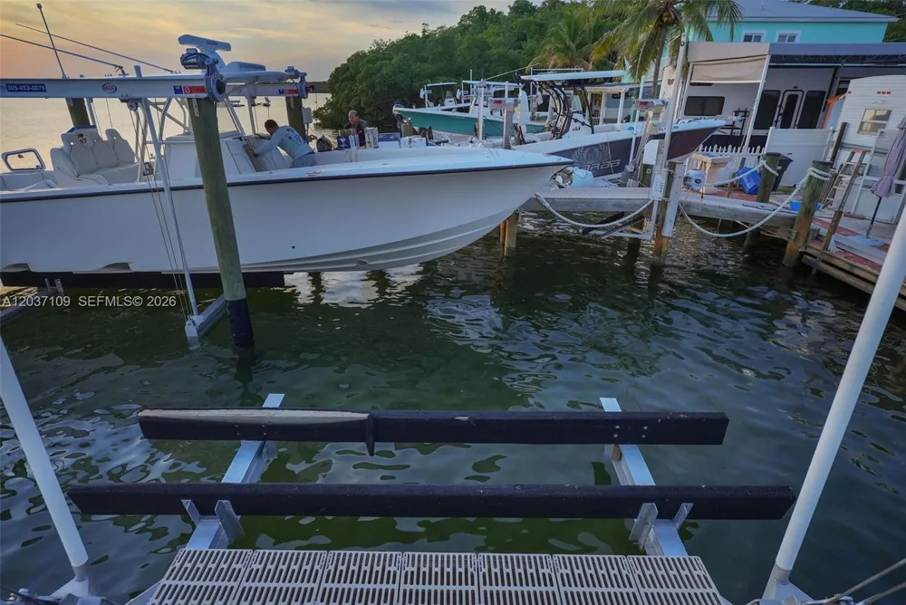 325 Calusa St Key Largo, FL 33037