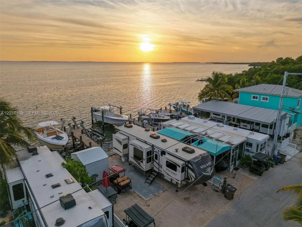 325 Calusa St Key Largo, FL 33037