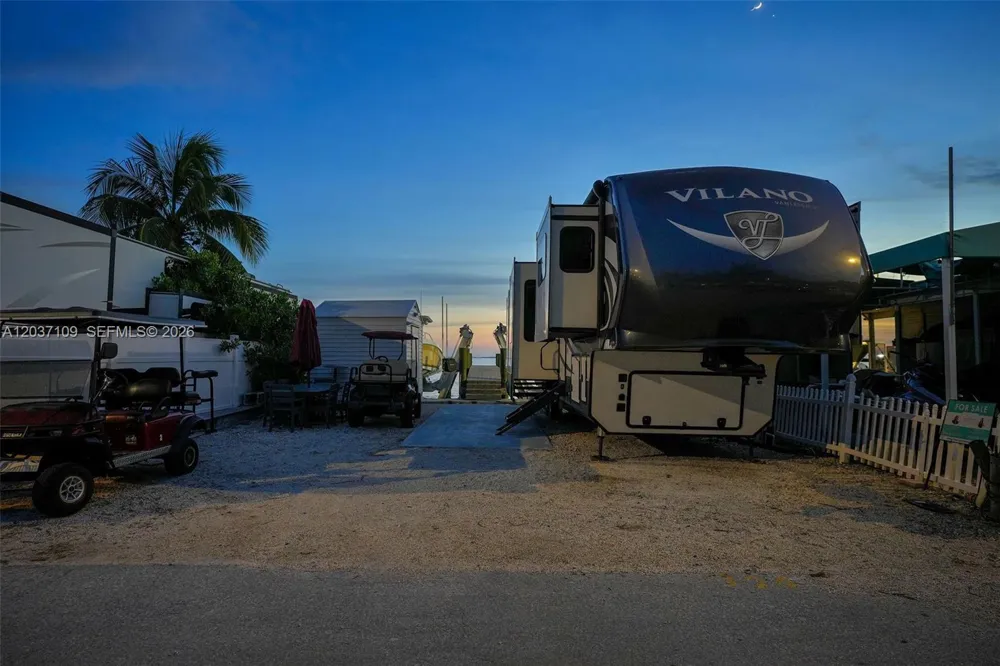 325 Calusa St Key Largo, FL 33037