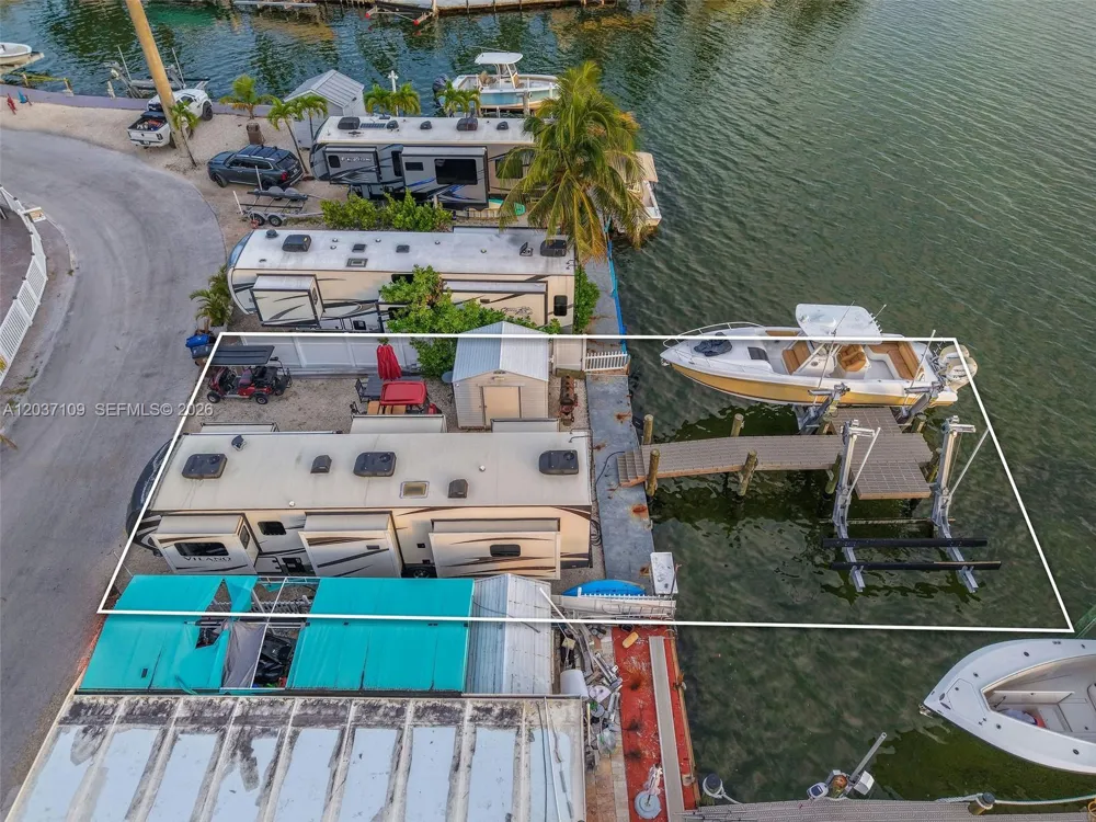325 Calusa St Key Largo, FL 33037