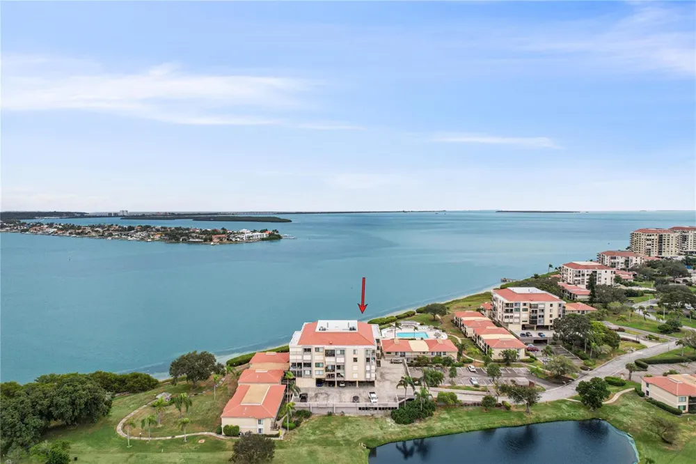 6104 PALMA DEL MAR BOULEVARD S #302 St Petersburg, FL 33715