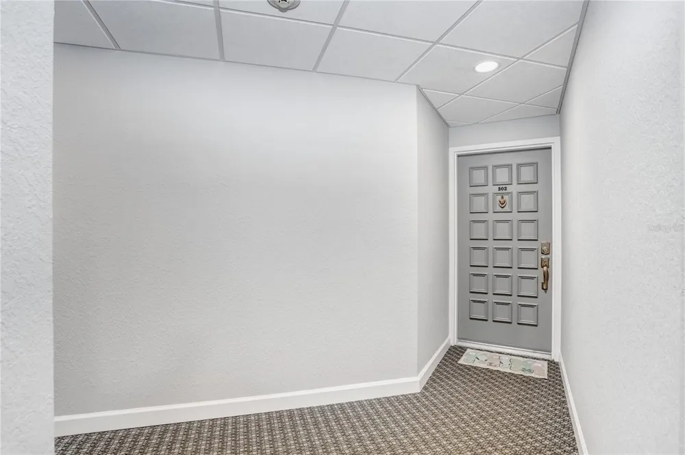 6104 PALMA DEL MAR BOULEVARD S #302 St Petersburg, FL 33715