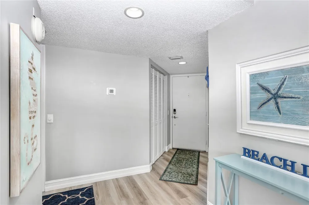 6104 PALMA DEL MAR BOULEVARD S #302 St Petersburg, FL 33715