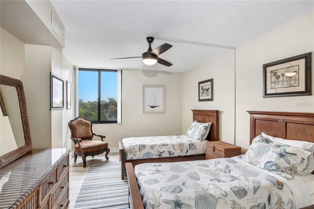 6104 PALMA DEL MAR BOULEVARD S #302 St Petersburg, FL 33715