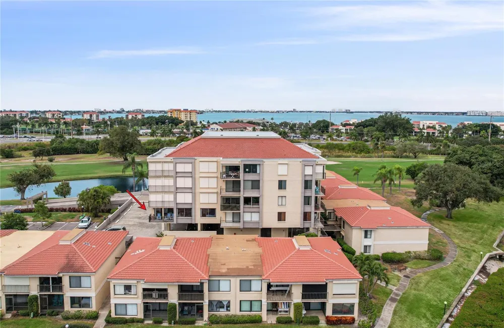 6104 PALMA DEL MAR BOULEVARD S #302 St Petersburg, FL 33715