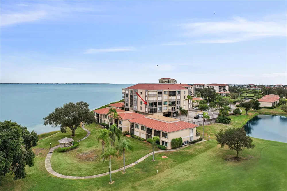 6104 PALMA DEL MAR BOULEVARD S #302 St Petersburg, FL 33715