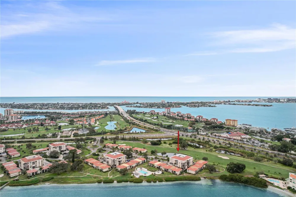 6104 PALMA DEL MAR BOULEVARD S #302 St Petersburg, FL 33715