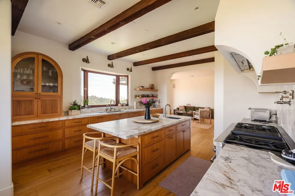 2656 Vista Del Mar Road Topanga, CA 90290