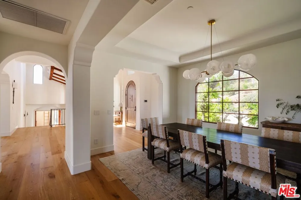 2656 Vista Del Mar Road Topanga, CA 90290