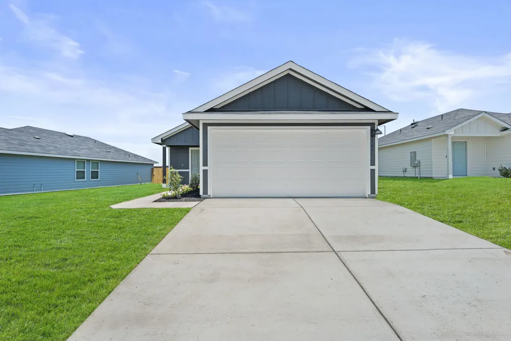 307 Wild Goose Drive Luling, TX 78648