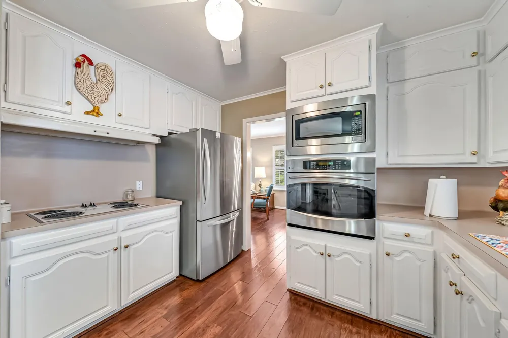 1330 Foxwood Road Houston, TX 77008