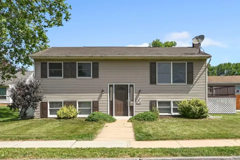 103 W WALNUT STREET