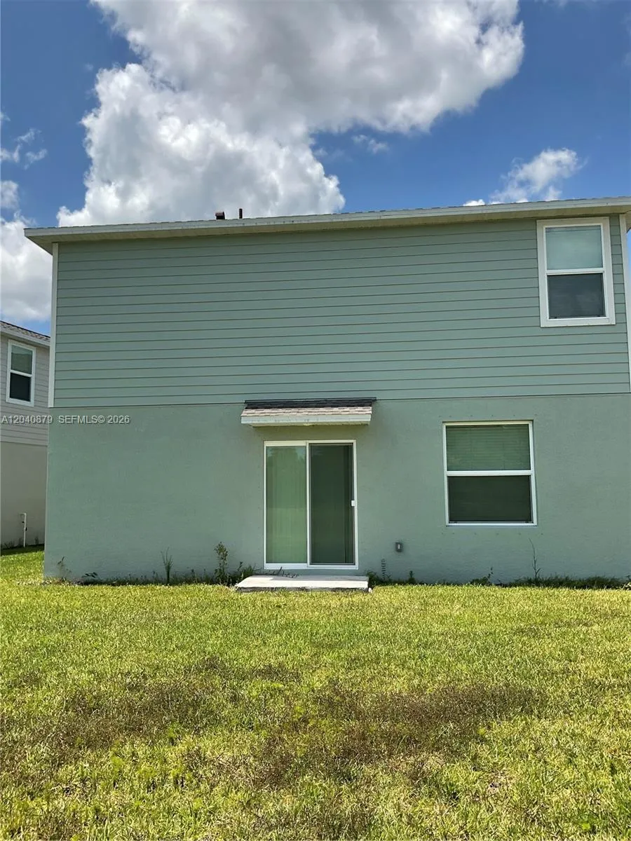 19619 Fairhill Ct #N/A Lehigh Acres, FL 33974