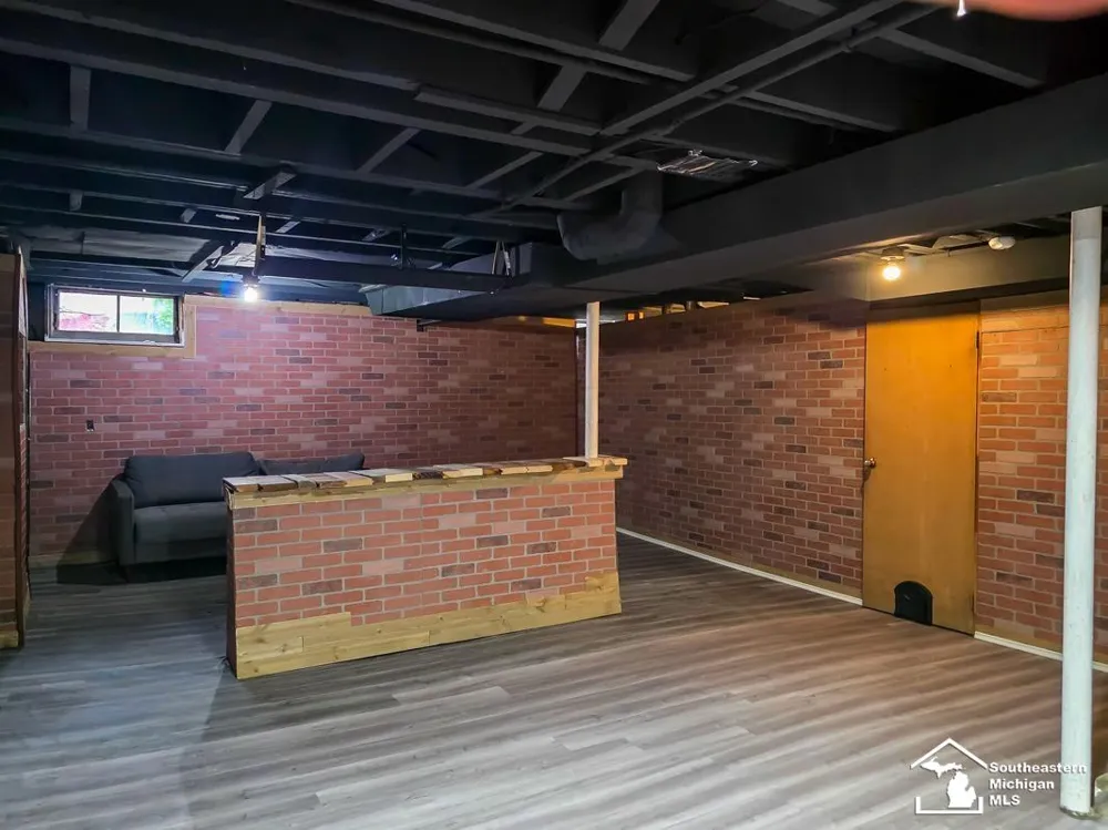 2910 Bailey Avenue Lincoln Park City, MI 48146