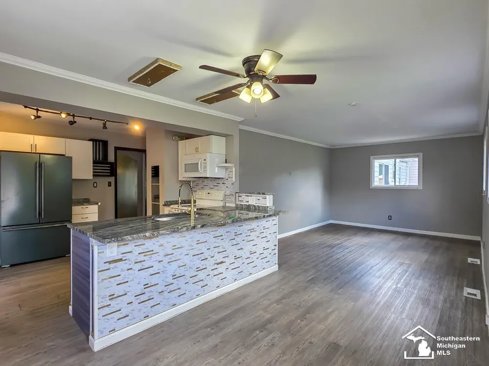 2910 Bailey Avenue Lincoln Park City, MI 48146