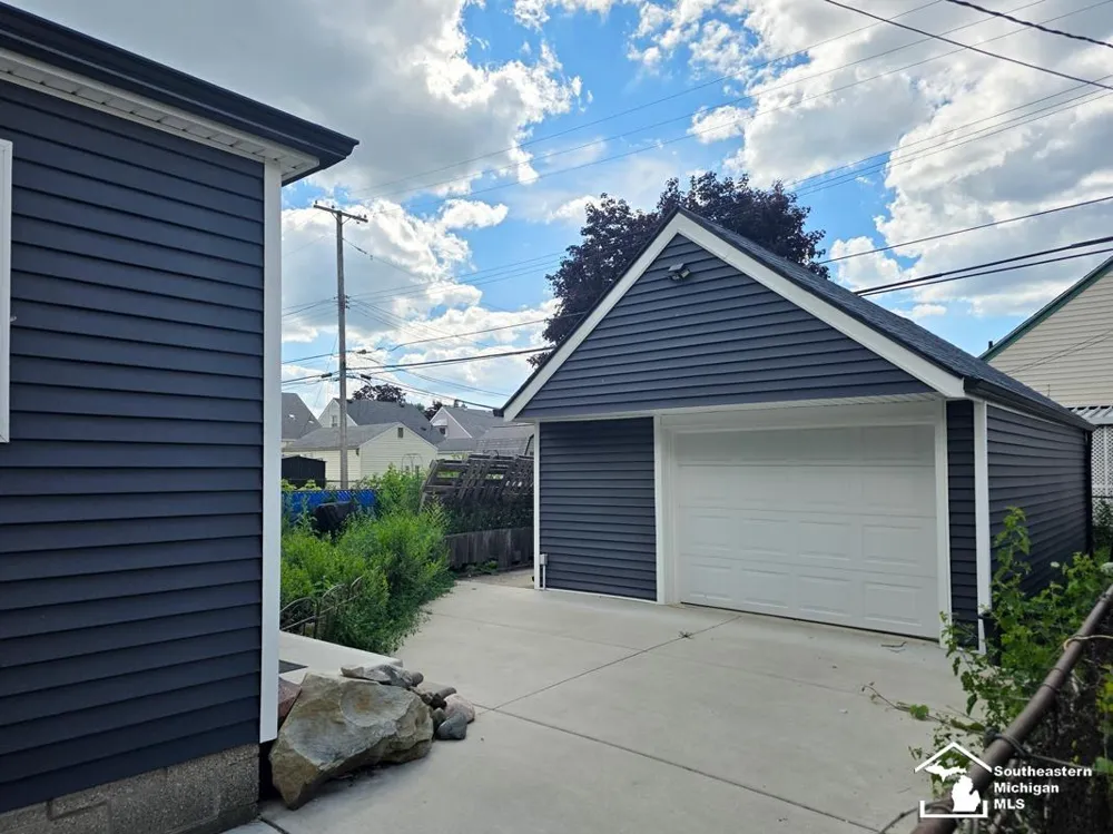 2910 Bailey Avenue Lincoln Park City, MI 48146