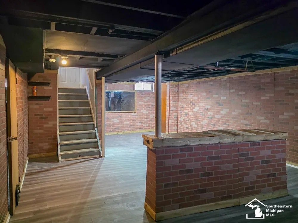 2910 Bailey Avenue Lincoln Park City, MI 48146