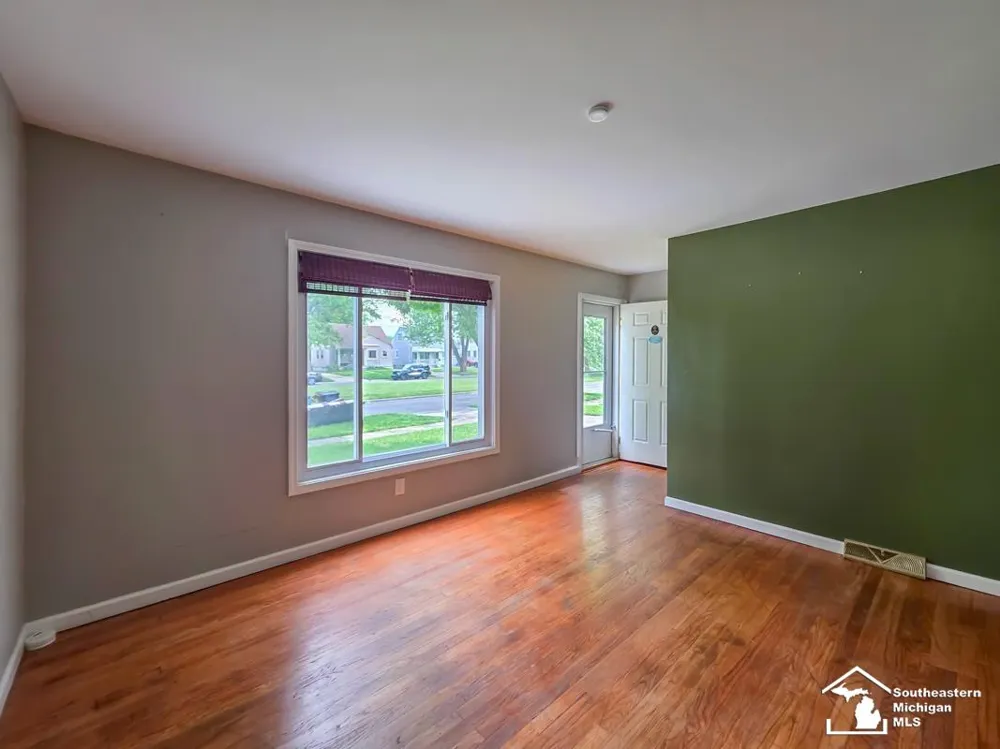 2910 Bailey Avenue Lincoln Park City, MI 48146