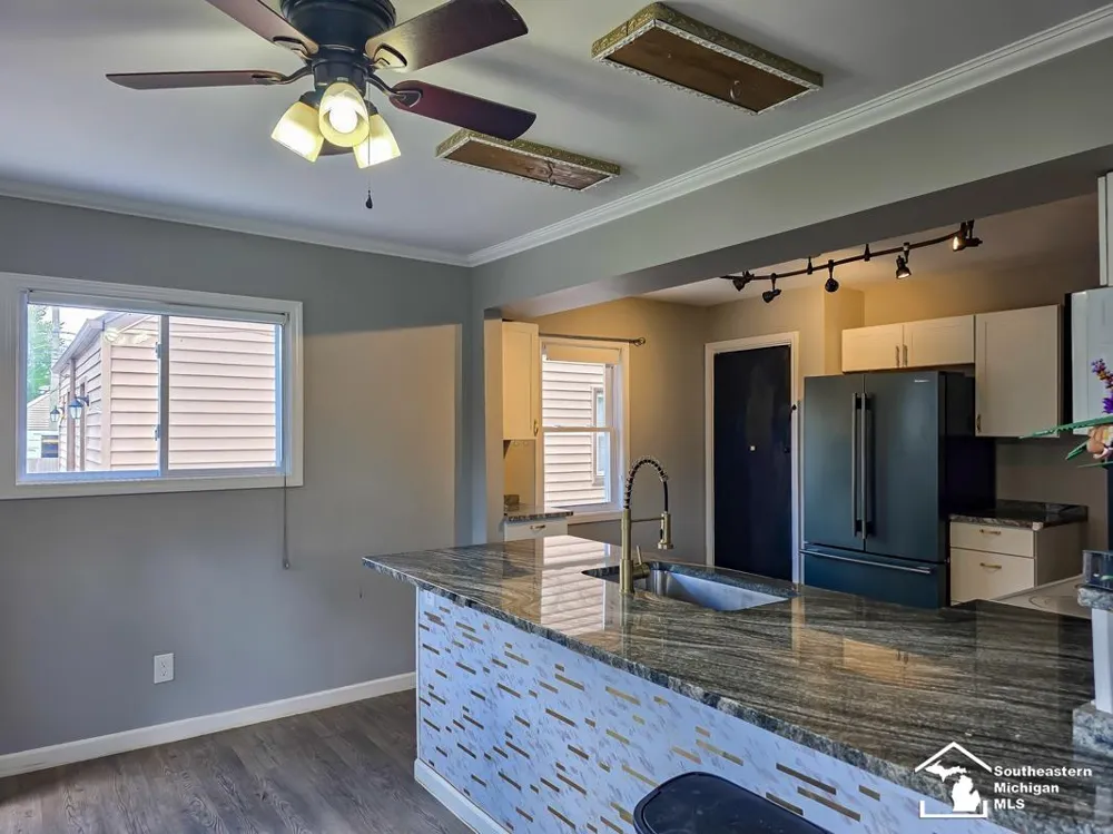2910 Bailey Avenue Lincoln Park City, MI 48146