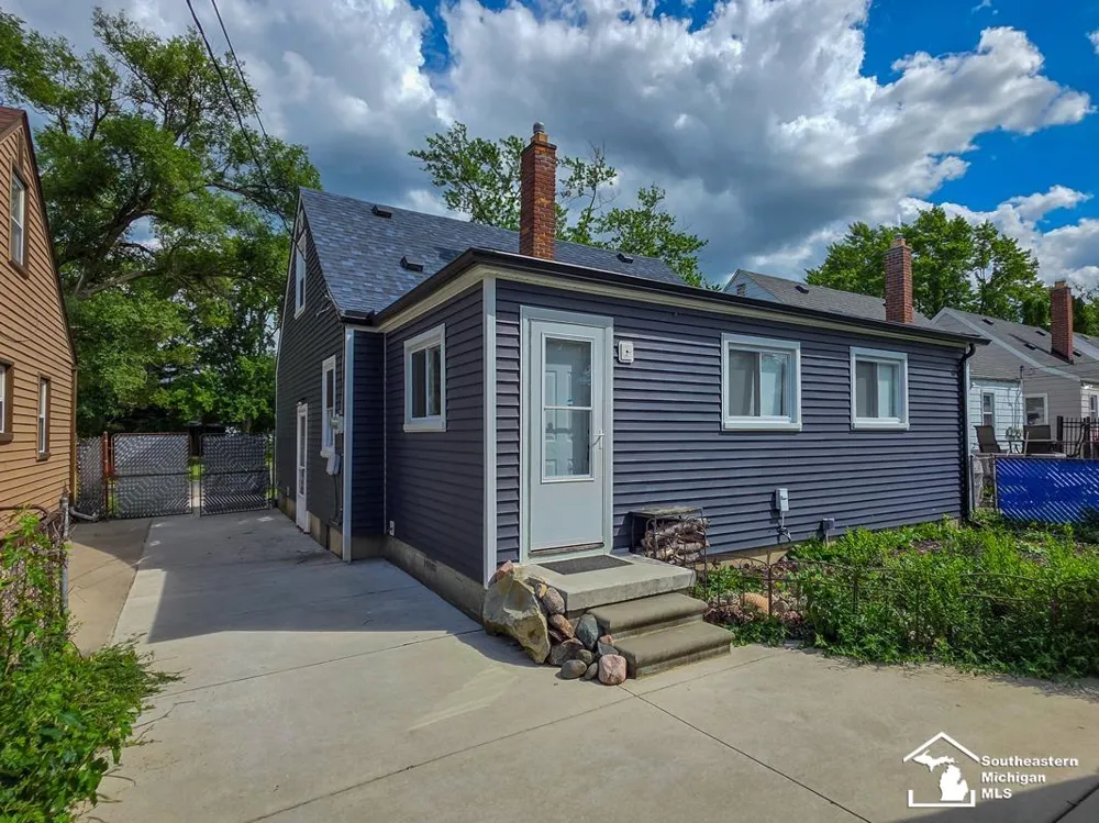2910 Bailey Avenue Lincoln Park City, MI 48146