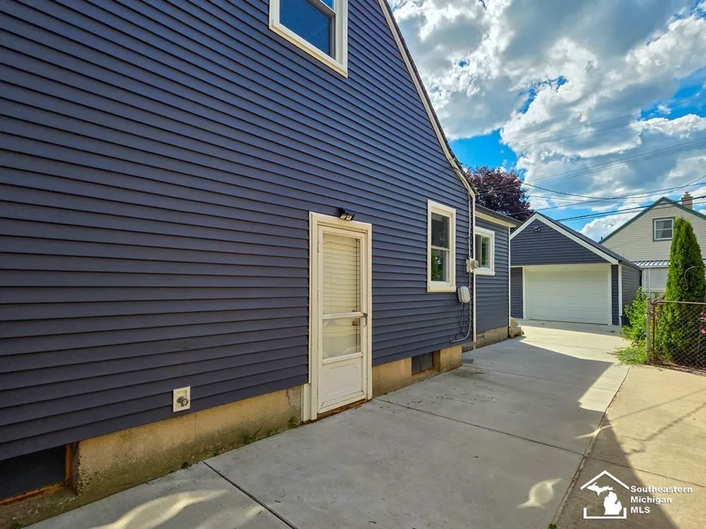 2910 Bailey Avenue Lincoln Park City, MI 48146