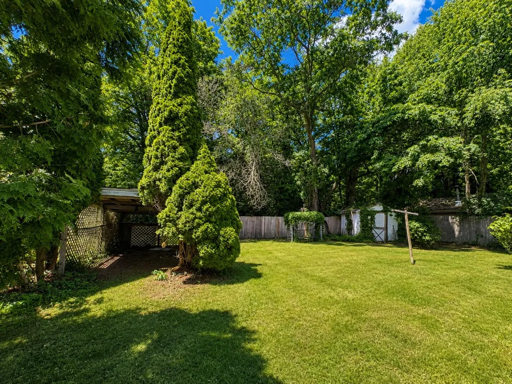 1546 Zarieda Street Brandon Charter Township, MI 48462