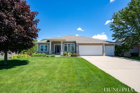 2136 Pleasant Pond Drive SW