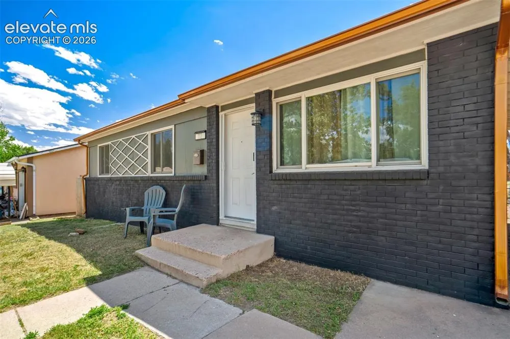 112 Roosevelt Street Colorado Springs, CO 80909