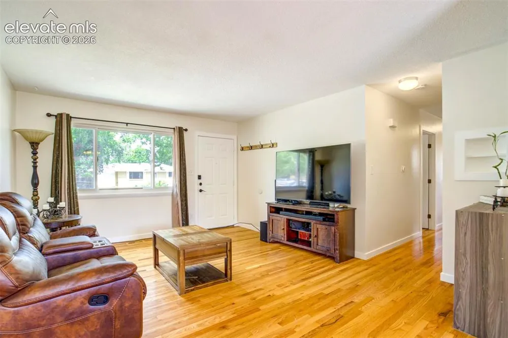 112 Roosevelt Street Colorado Springs, CO 80909