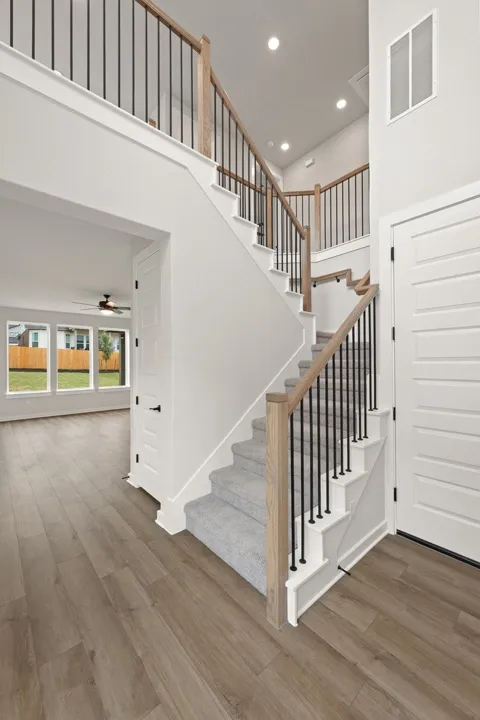 218 Grayson Elm Pass Dripping Springs, TX 78620