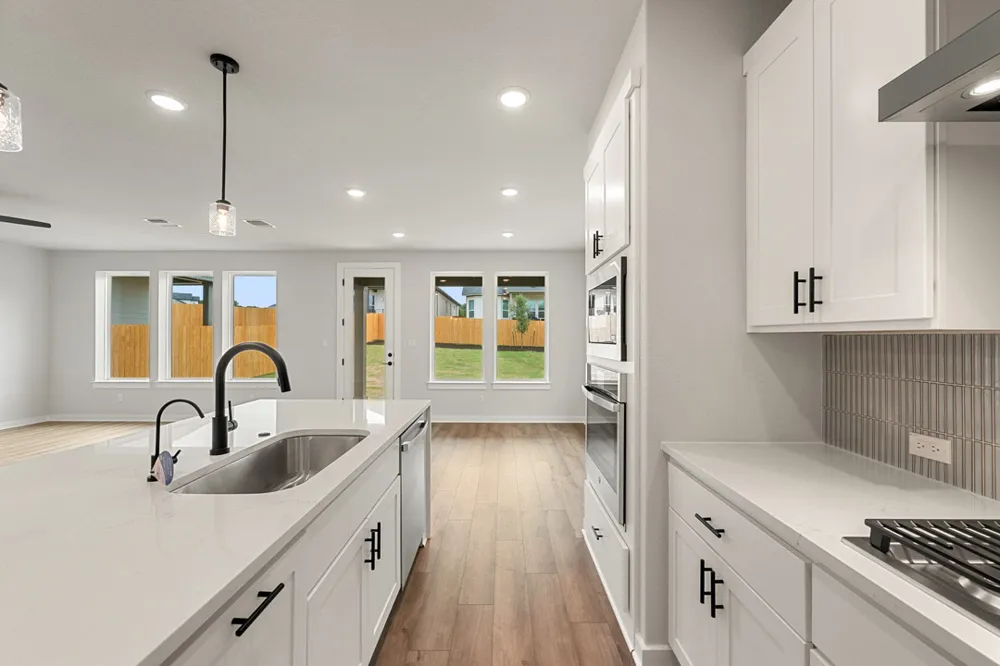 218 Grayson Elm Pass Dripping Springs, TX 78620
