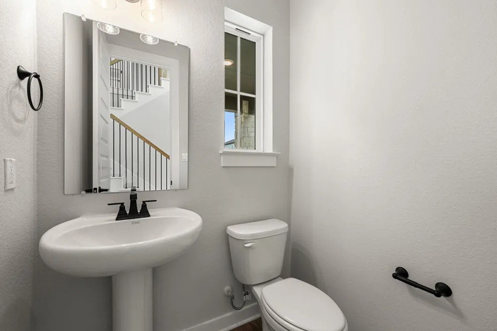218 Grayson Elm Pass Dripping Springs, TX 78620