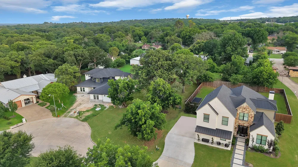 209 Familia Court Azle, TX 76020