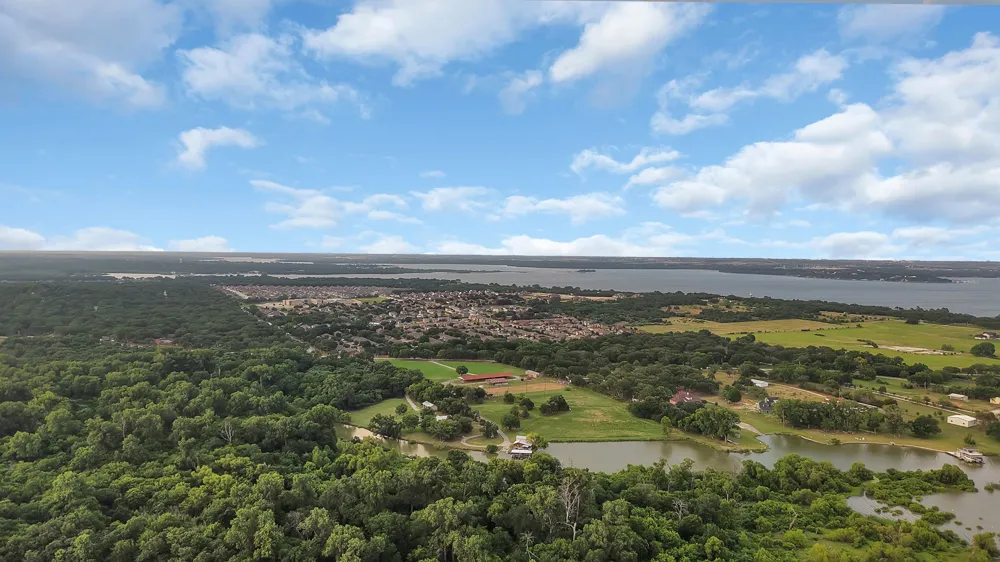 209 Familia Court Azle, TX 76020