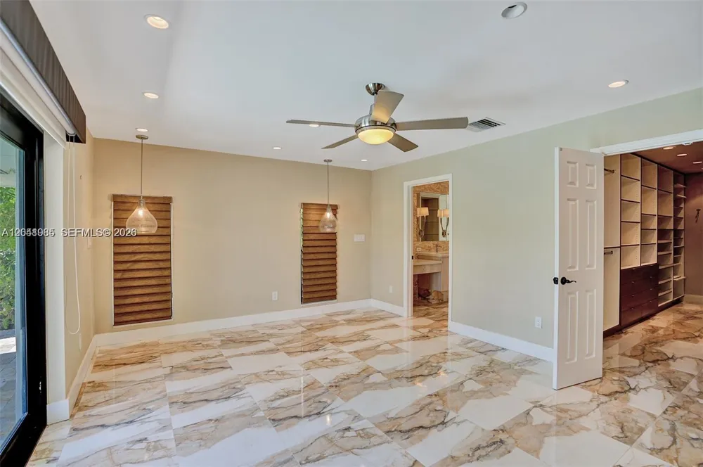 2255 NE 120th St North Miami, FL 33181