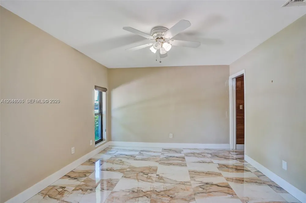 2255 NE 120th St North Miami, FL 33181