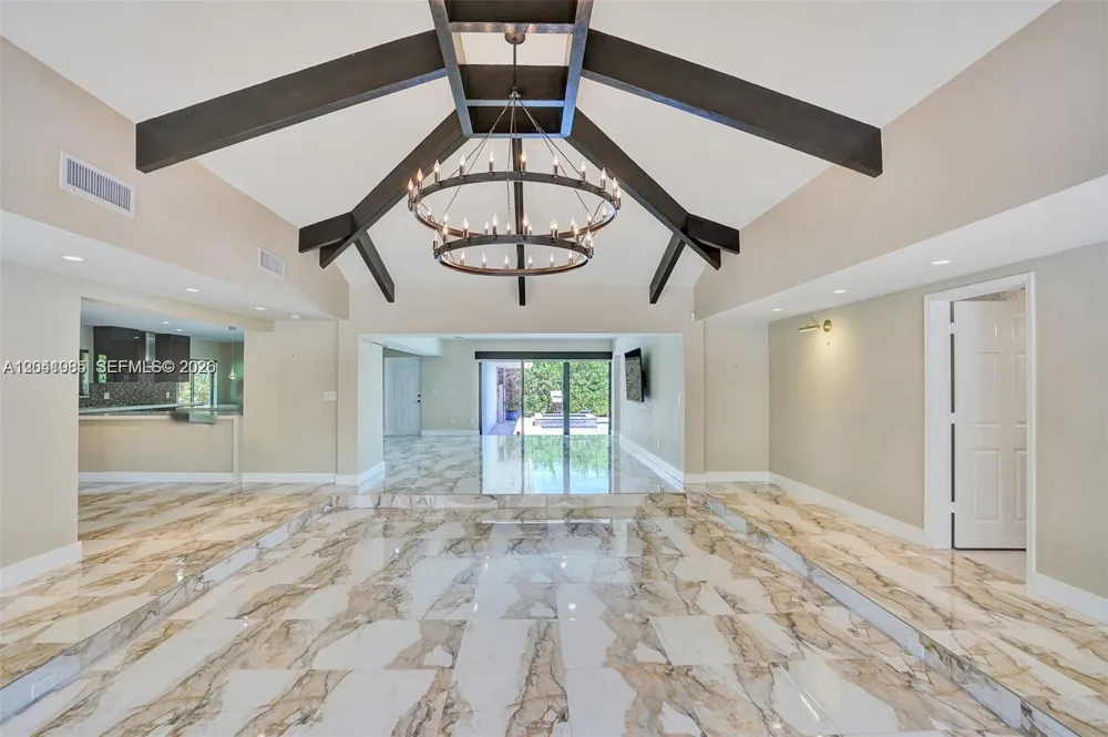 2255 NE 120th St North Miami, FL 33181