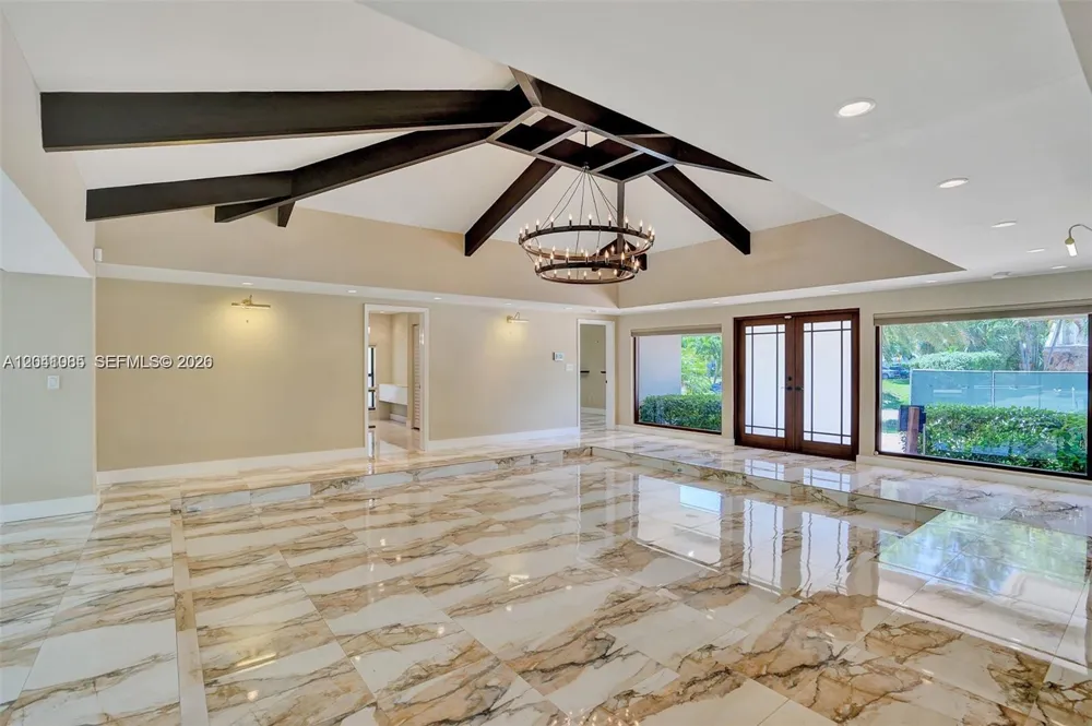 2255 NE 120th St North Miami, FL 33181